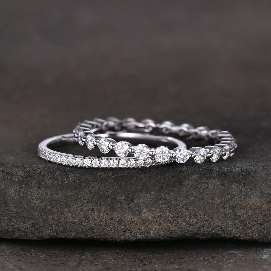 2MM Round Cut Moissanite Wedding Band Setd In Sterling Silver