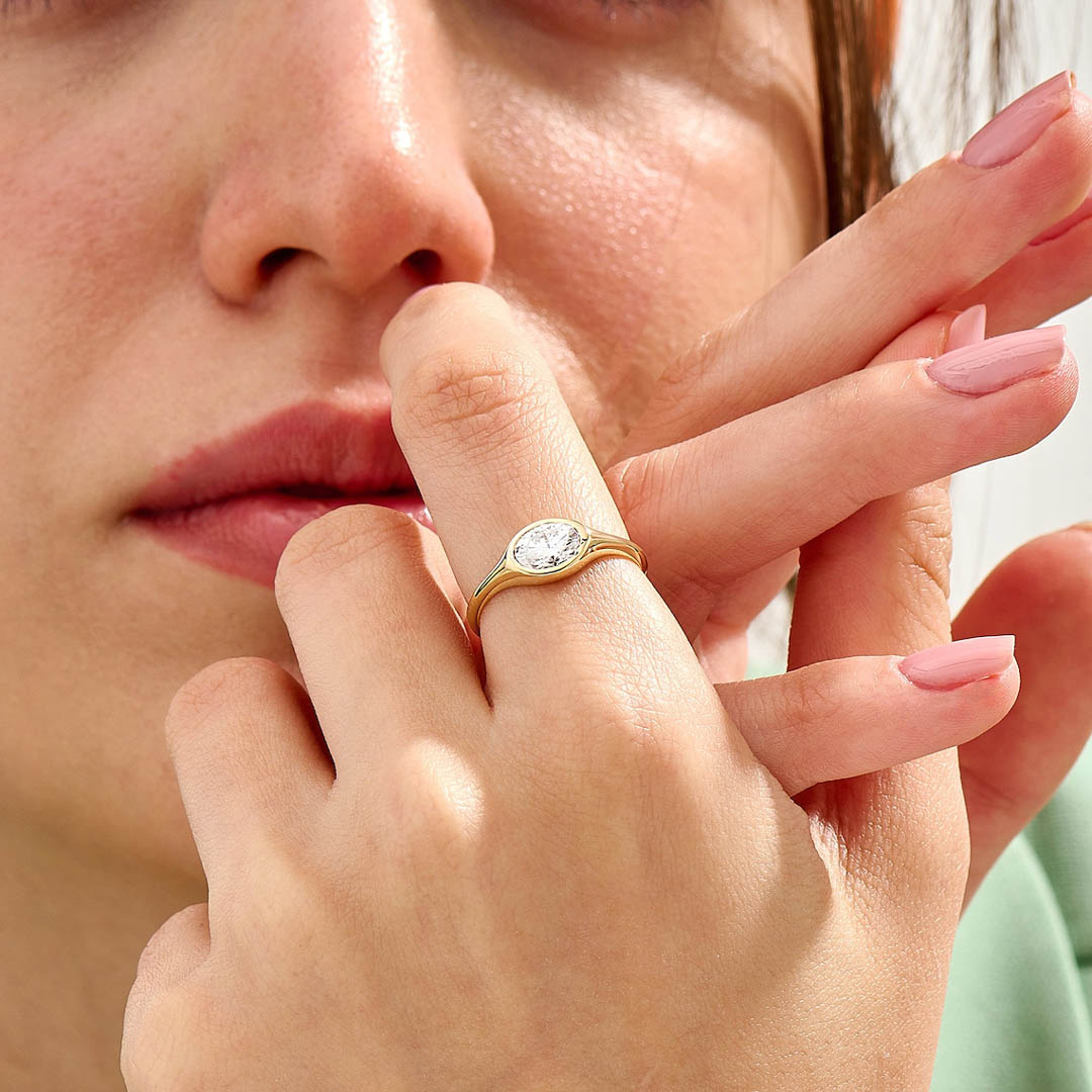 2CT Oval Cut Moissanite Engagement Ring In Sterling Silver