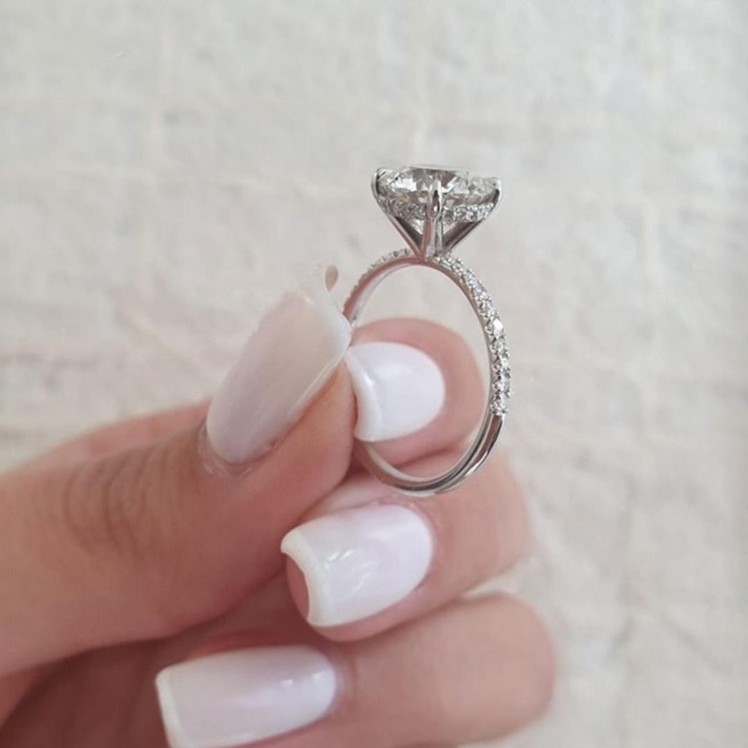 2CT Round Cut Moissanite Engagement Ring In Sterling Silver