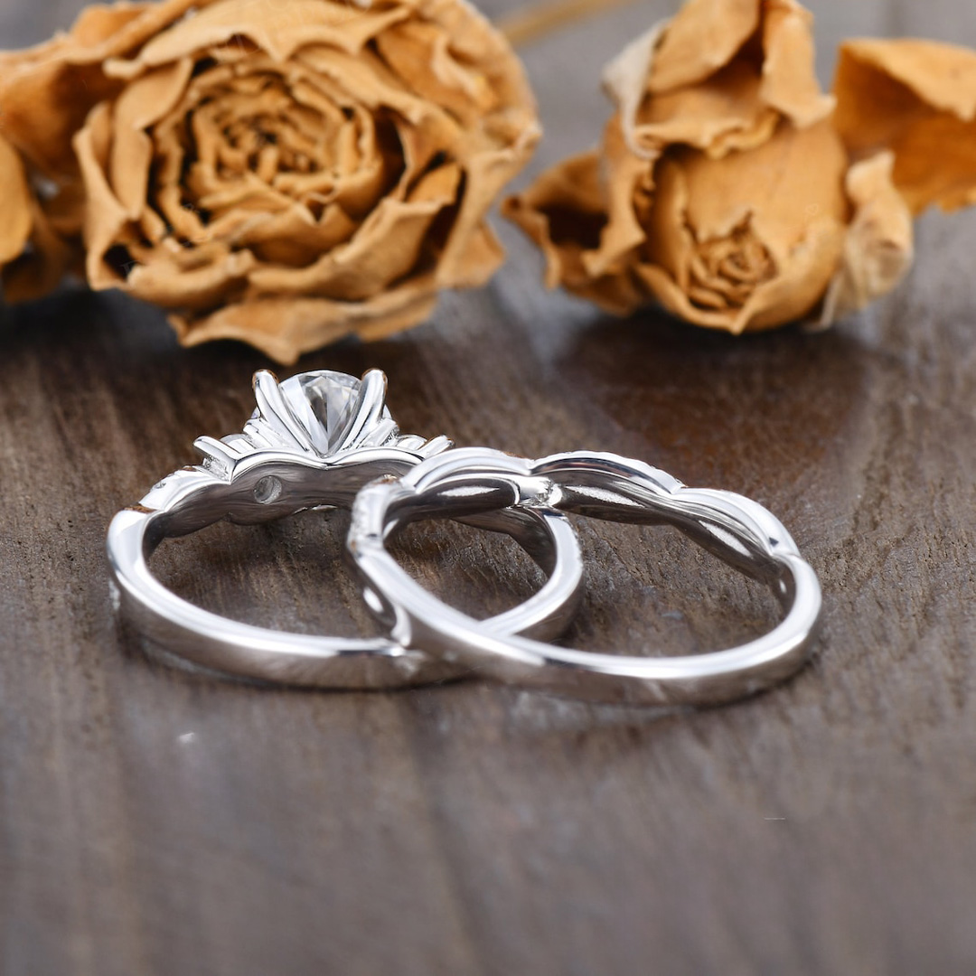 2CT Round Cut Moissanite Engagement Ring Set In Sterling Silver