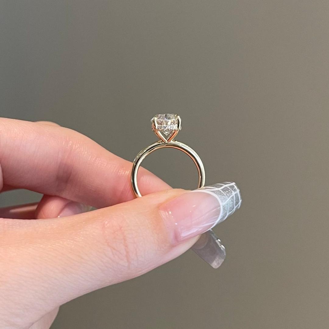 4CT Oval & Round Cut Moissanite Engagement Ring In Sterling Silver