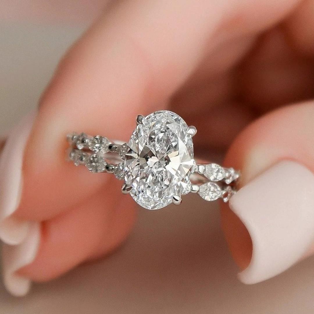 2CT Oval Cut Moissanite Halo Bridal Engagement Ring Set In Sterling Silver