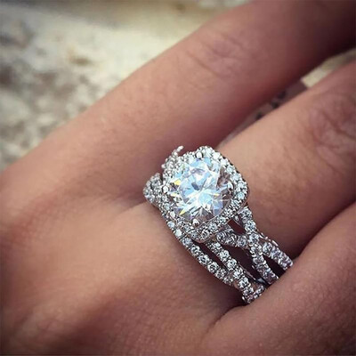 2CT Round Cut Moissanite Engagement Ring Set In Sterling Silver