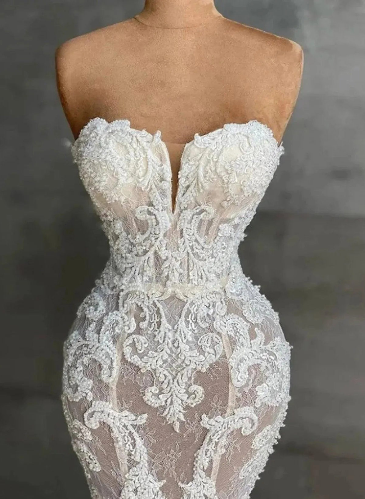 Elegant Sweetheart Sleeveless Mermaid Sweep Train Lace/Tulle Wedding Dresses
