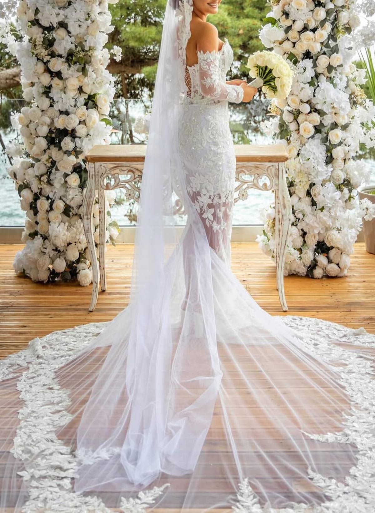 Elegant Off-The-Shoulder Long Sleeves Royal Length Mermaid Lace/Tulle Wedding Dresses With Sequins