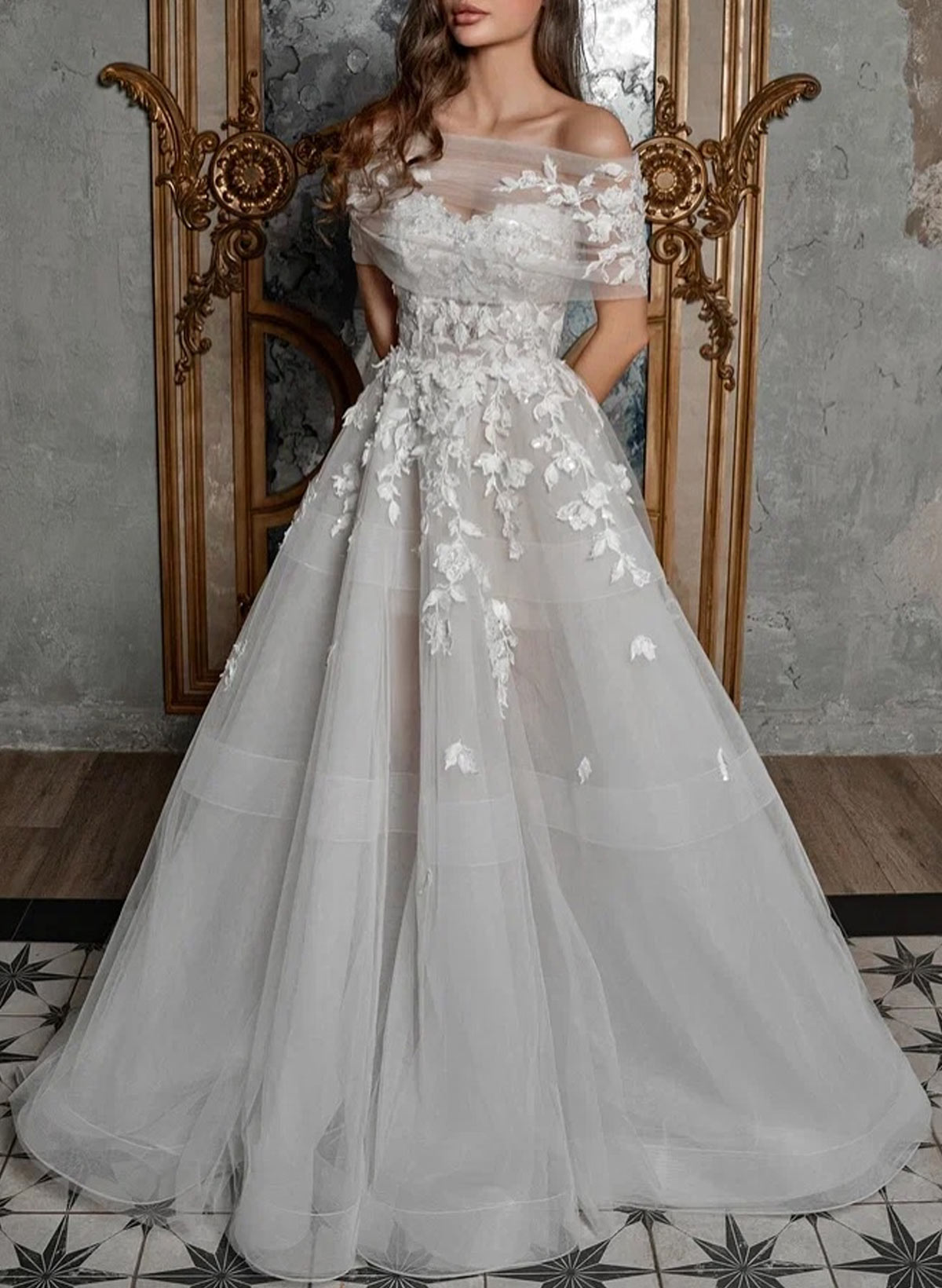Elegant Sleeveless Detachable Neckline A-Line Sweep Train Lace/Tulle Wedding Dresses