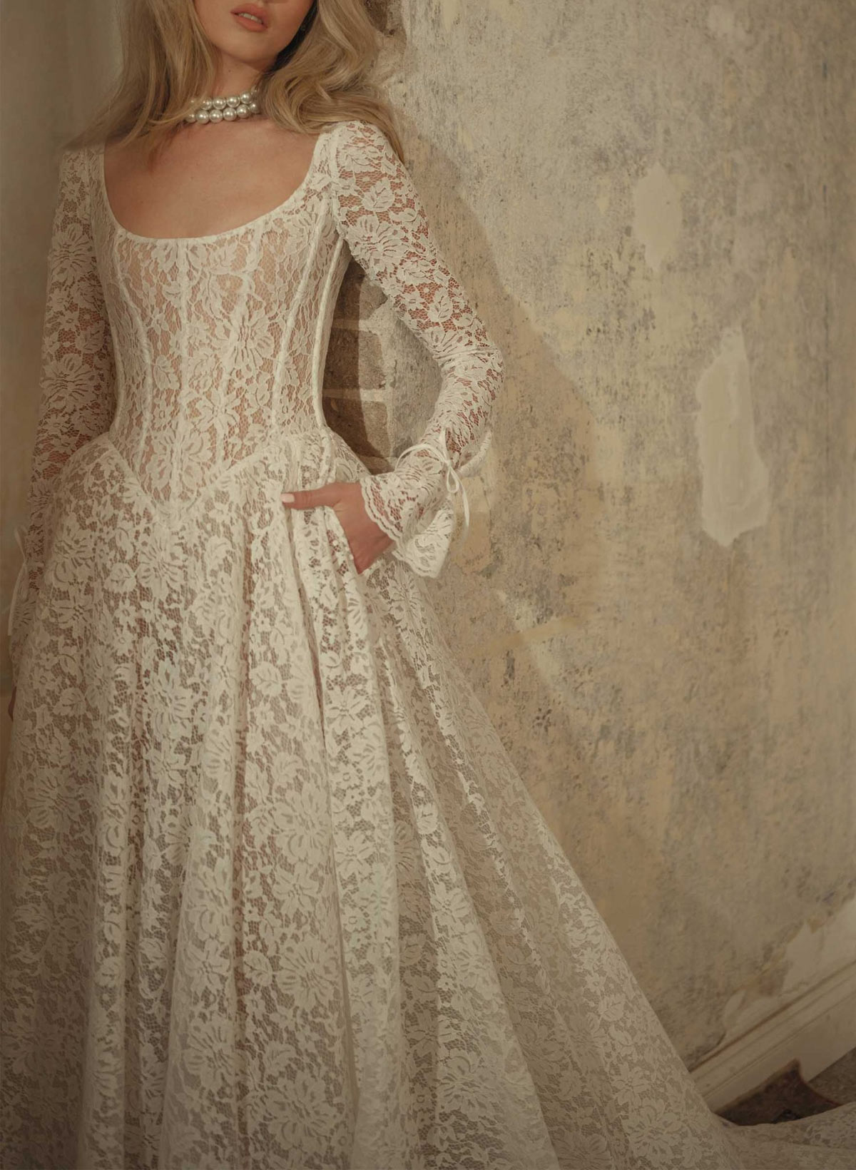 Elegant Cowl Neck Bow(s) Long Sleeves A-Line Court Train Lace Wedding Dresses
