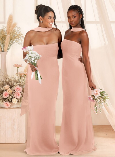 Elegant Ruched Strapless Sleeveless Floor-Length Chiffon Bridesmaid Dresses With Neck Tie