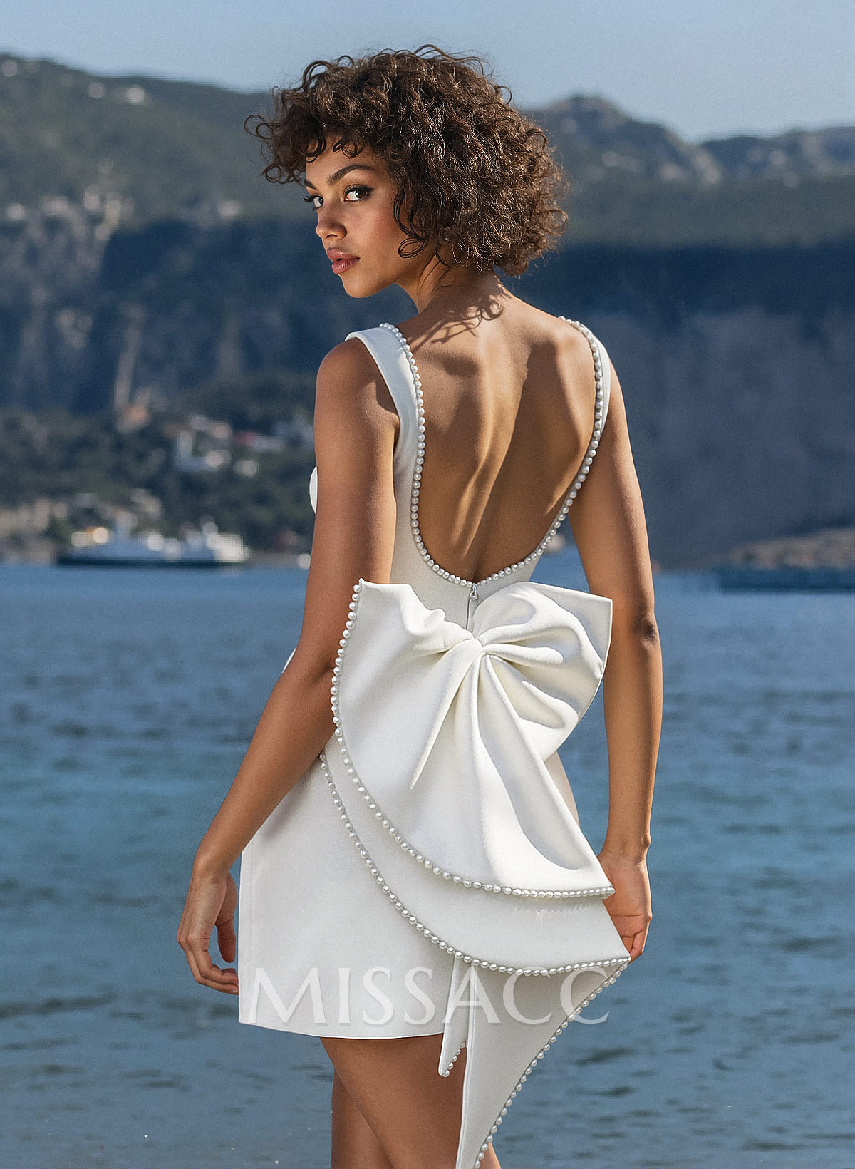 Elegant Beading Scoop Neck A-Line Short/Mini Elastic Satin Cocktail Dresses With Bow(s)
