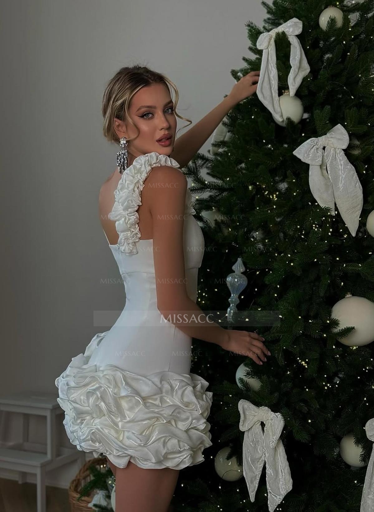 Elegant Flower(s) Spaghetti Straps V-Neck Short/Mini Elastic Satin Cocktail Dresses