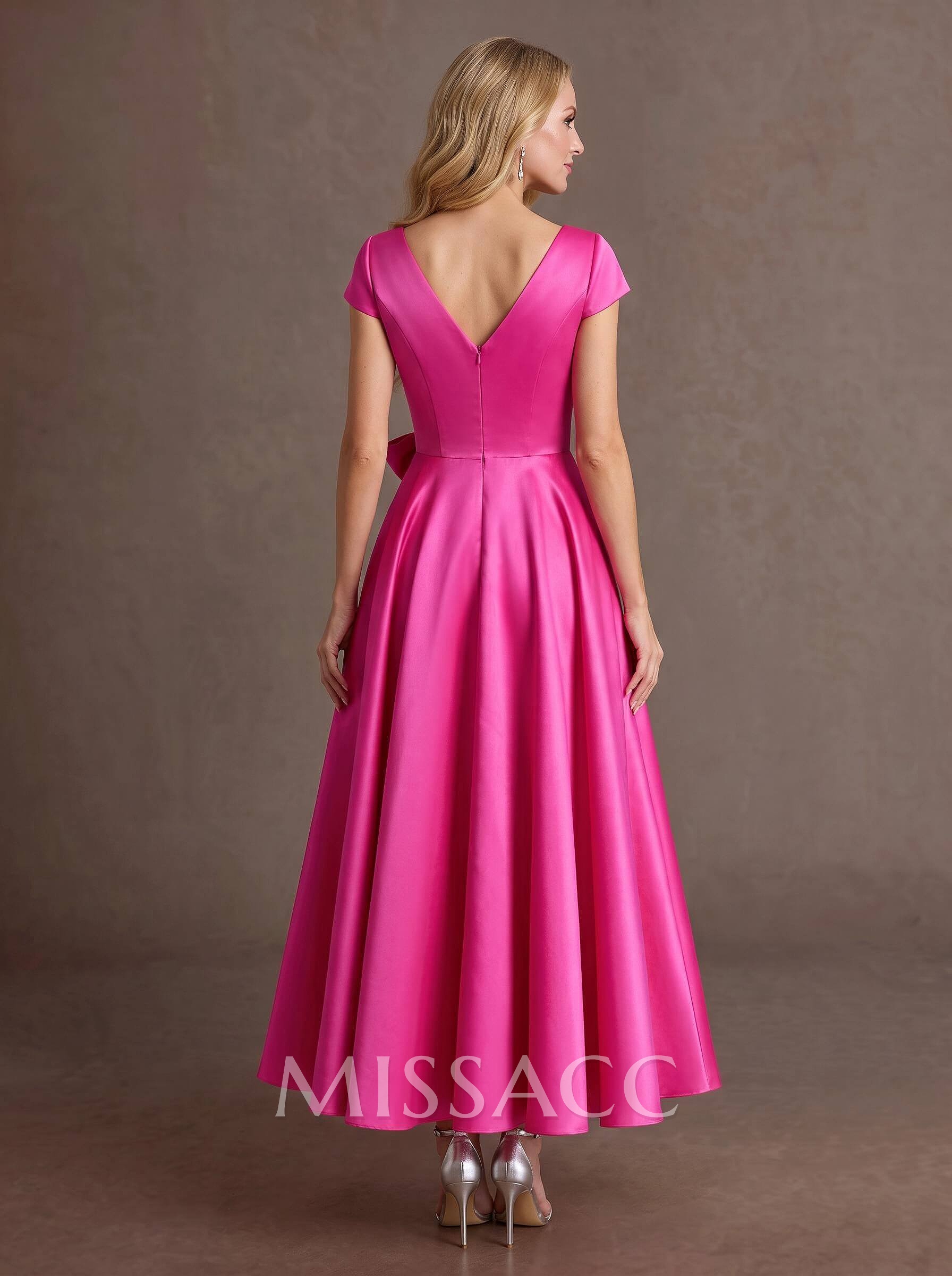 Elegant A-Line V-Neck Cap Sleeves Cocktail Dresses With Bow(s)/Pockets