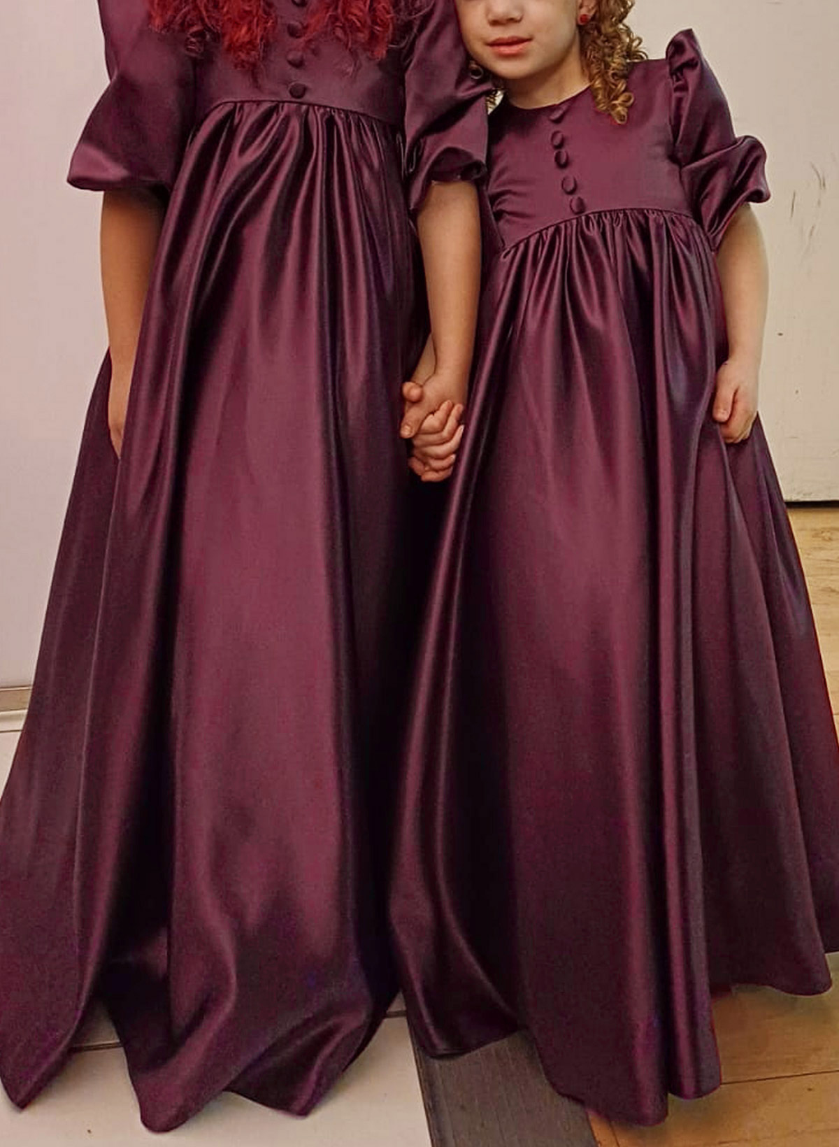 Scoop Neck Short Sleeves A-Line Floor-Length Satin Flower Girl Dresses