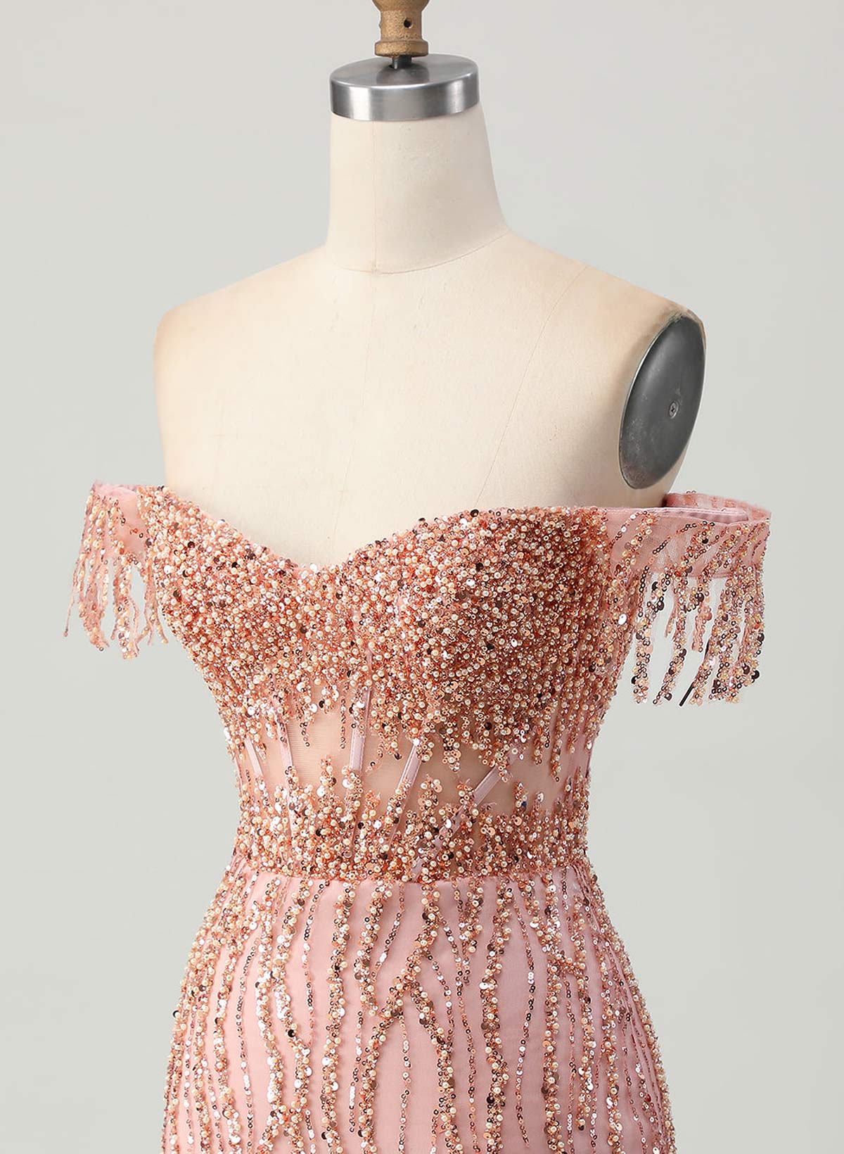 Elegant Sweetheart Off-The-Shoulder Short/Mini Lace/Sequined Homecoming Dresses With Beading