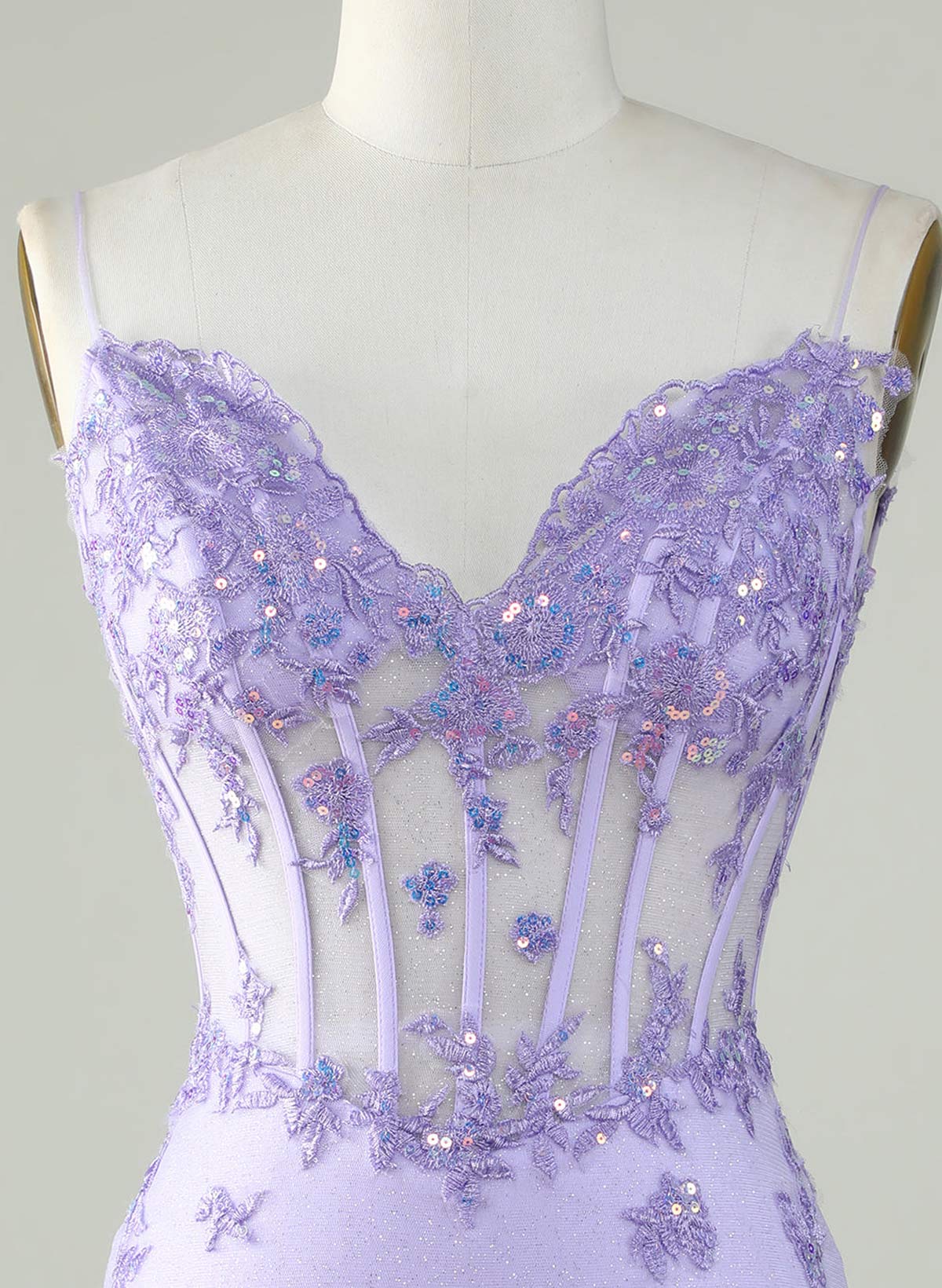 Elegant Sweetheart Sleeveless Spaghetti Straps Short/Mini Lace Sequins Homecoming Dresses