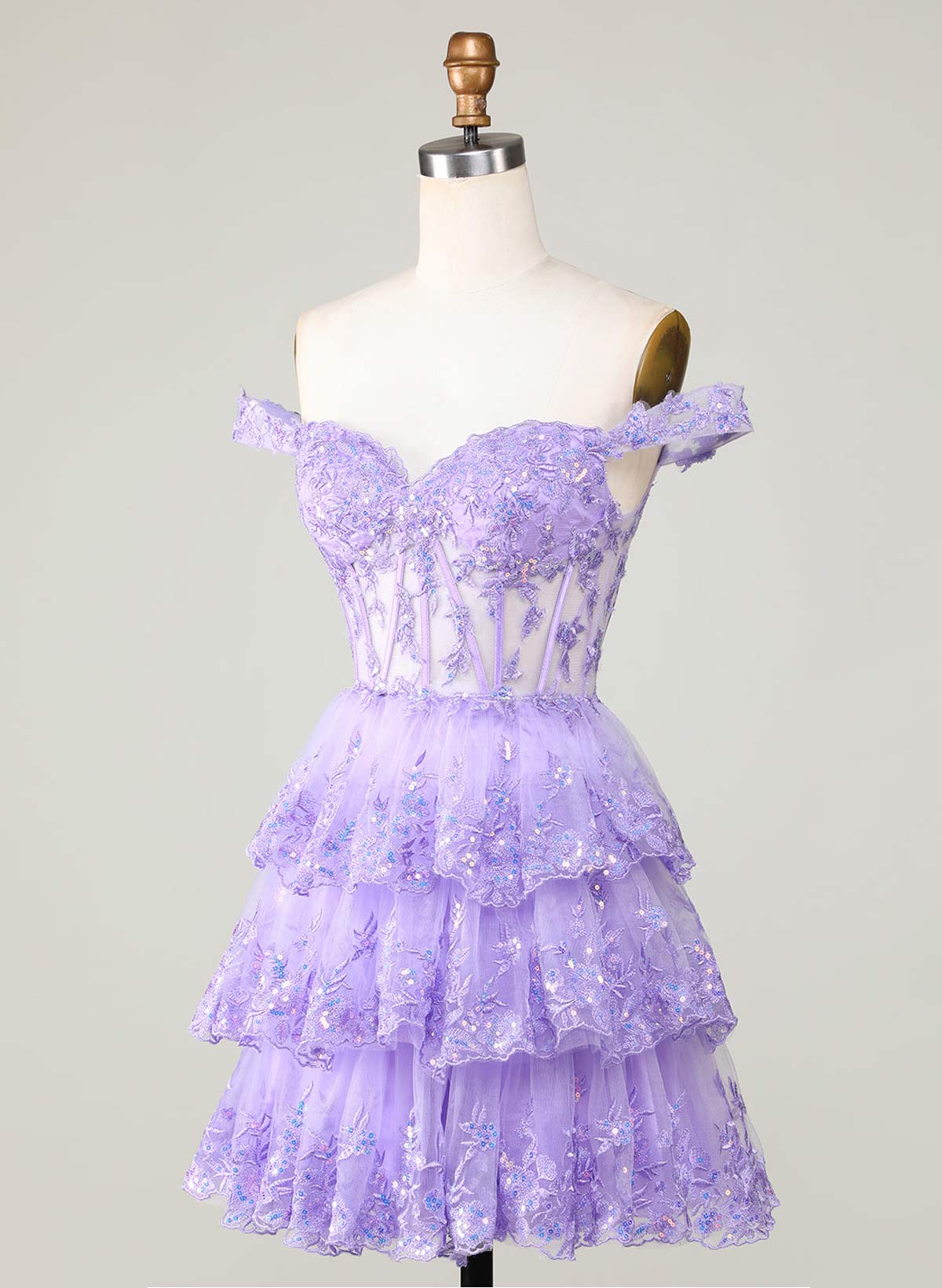 Sweetheart Sleeveless Tiered A-Line Short/Mini Tulle Homecoming Dresses With Sequins/Lace