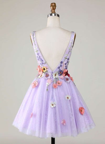 Flower(s) Sleeveless V-Neck A-Line Short/Mini Lace/Tulle Homecoming Dresses