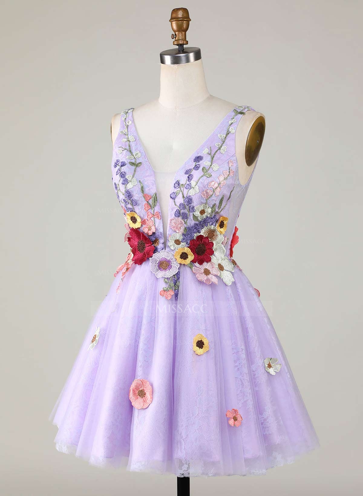 Flower(s) Sleeveless V-Neck A-Line Short/Mini Lace/Tulle Homecoming Dresses