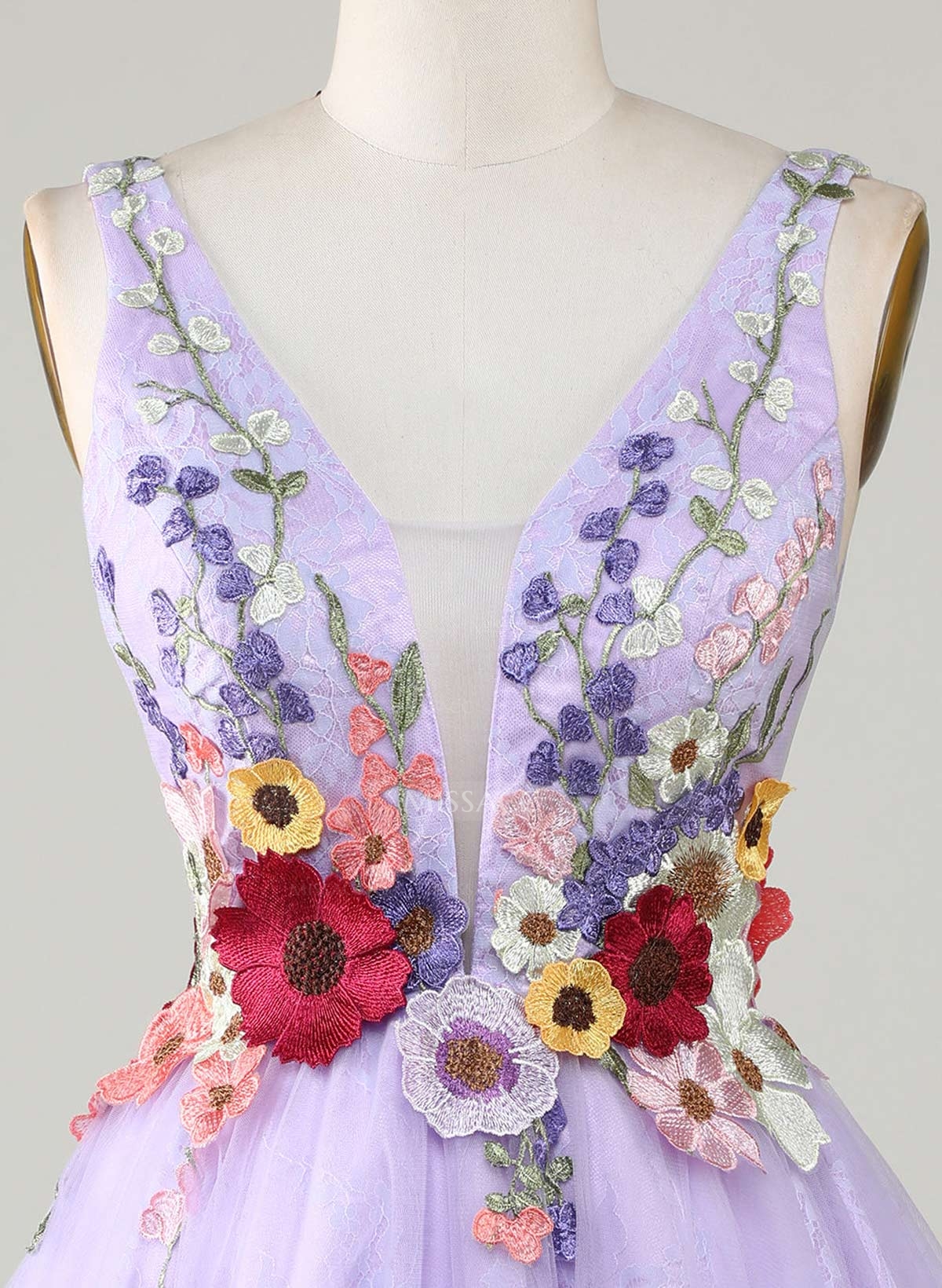 Flower(s) Sleeveless V-Neck A-Line Short/Mini Lace/Tulle Homecoming Dresses
