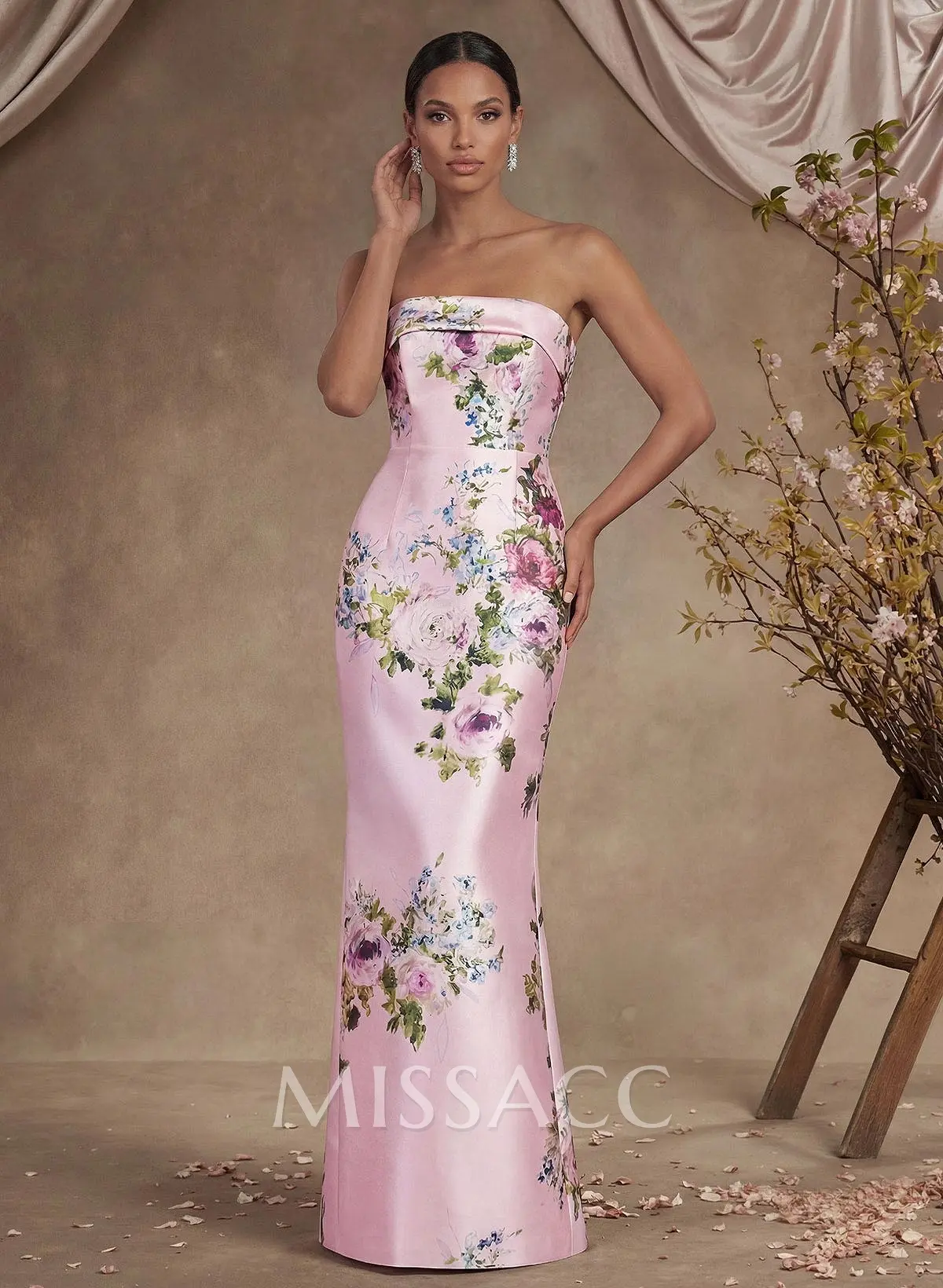 Sheath/Column Strapless Floor-Length Satin Mother Of The Bride