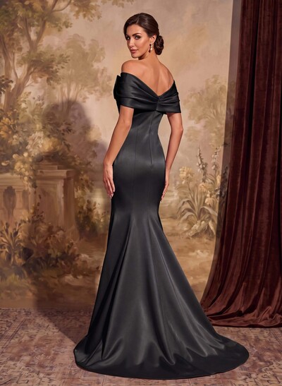 Elegant Bow(s) Off-The-Shoulder Mermaid Sweep Train Satin Mother Of The Bride Dresses