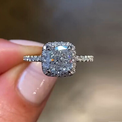 3.5CT Round Cut Moissanite Engagement Ring In Sterling Silver
