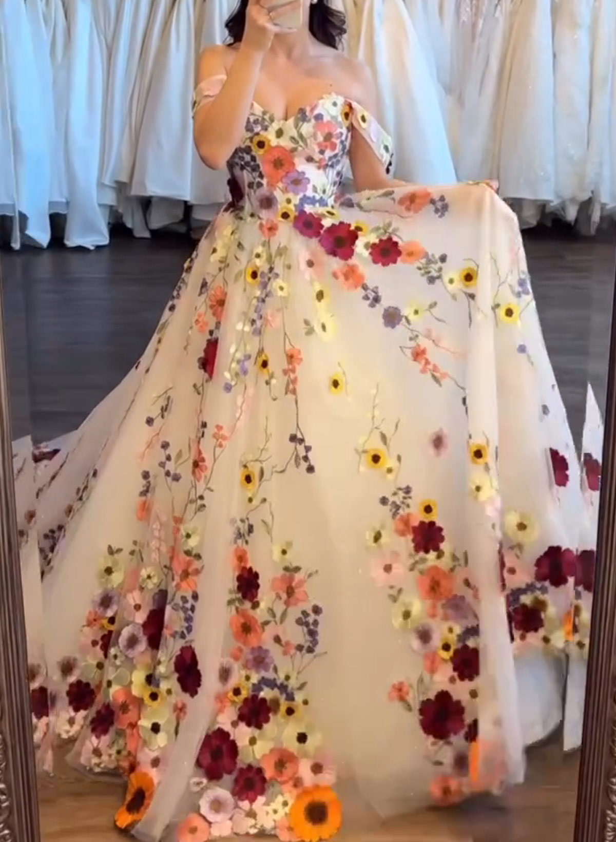 Flower(s) Appliques Lace Off-The-Shoulder Sleeveless A-Line Court Train Tulle Wedding Dresses