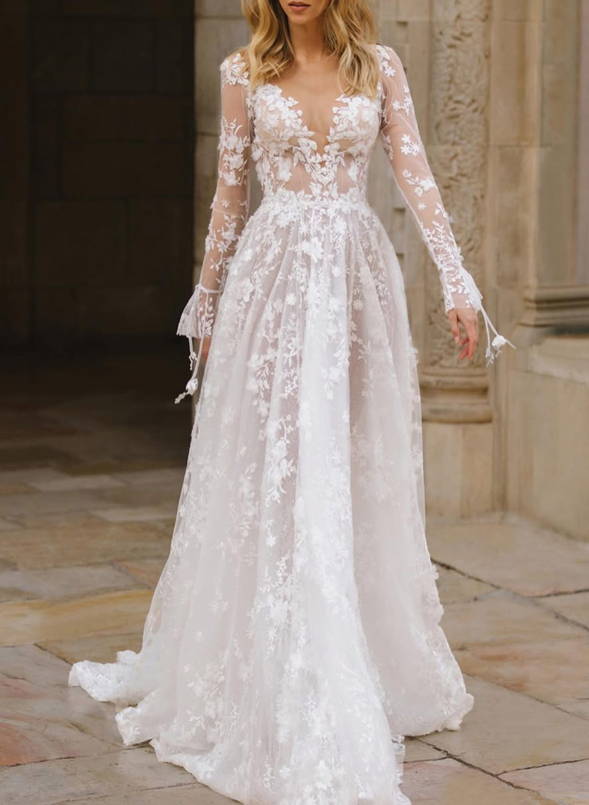 Elegant Illusion Neck Long Sleeves A-Line Sweep Train Lace/Tulle Wedding Dresses