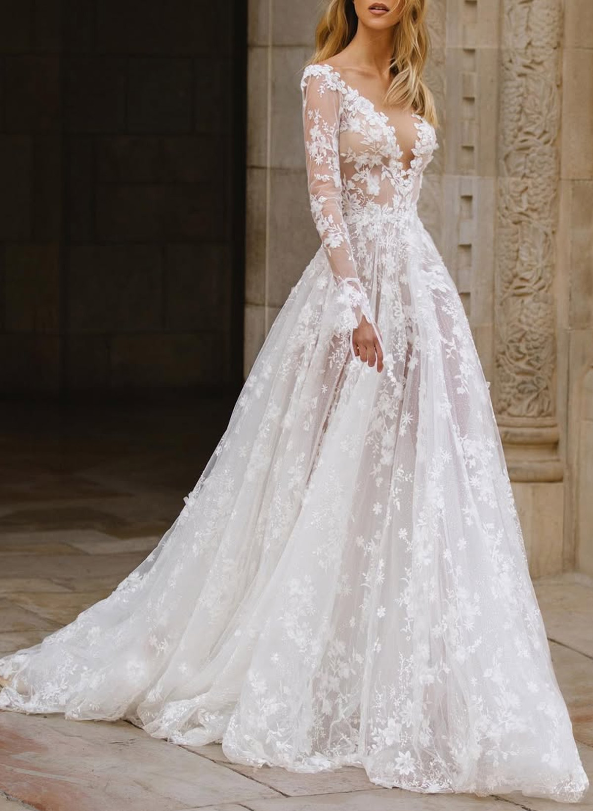 Elegant Illusion Neck Long Sleeves A-Line Sweep Train Lace/Tulle Wedding Dresses
