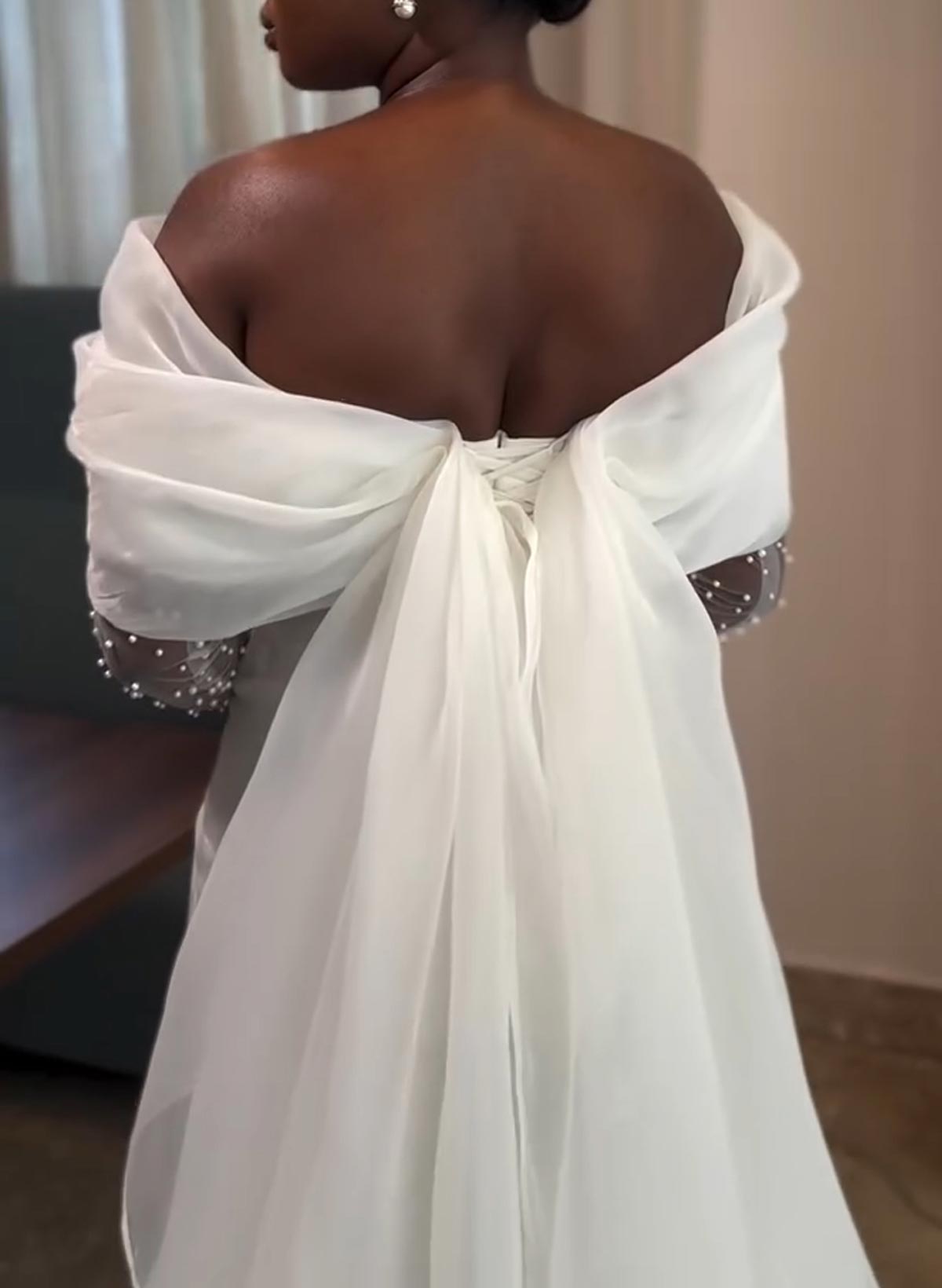Elegant Off-The-Shoulder Beading Long Sleeves Mermaid Court Train Organza Wedding Dresses
