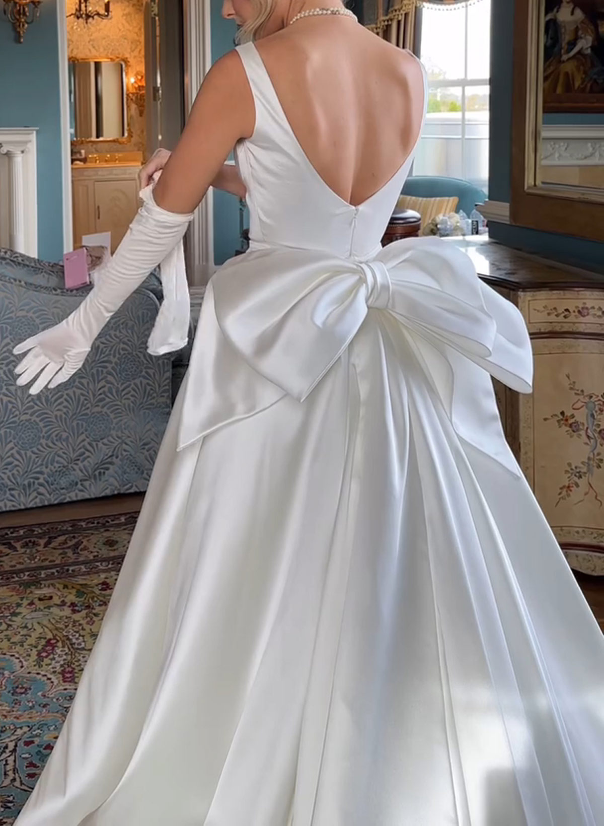 Classy Square Neckline Mermaid Bow(s) Detachable Overskirt Matte Satin Wedding Dresses