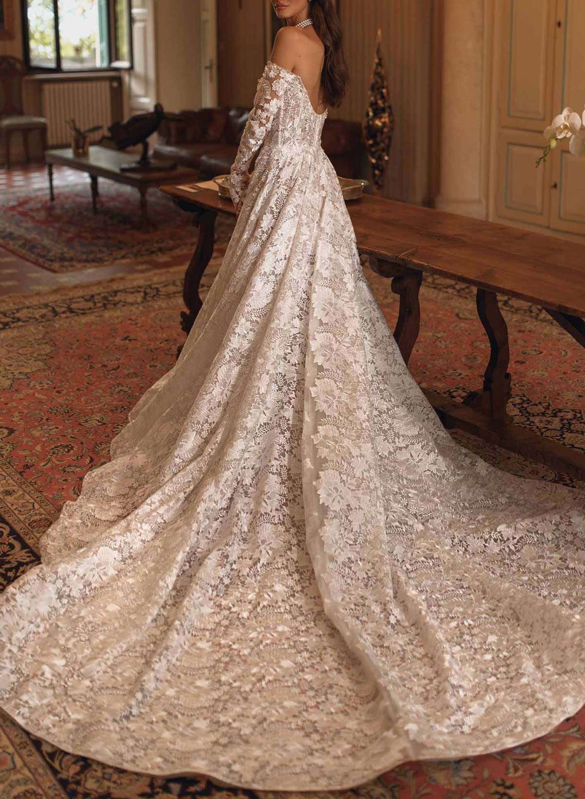 Elegant Off-The-Shoulder/Sweetheart Long Sleeves A-Line Chapel Train Lace Wedding Dresses With Beading
