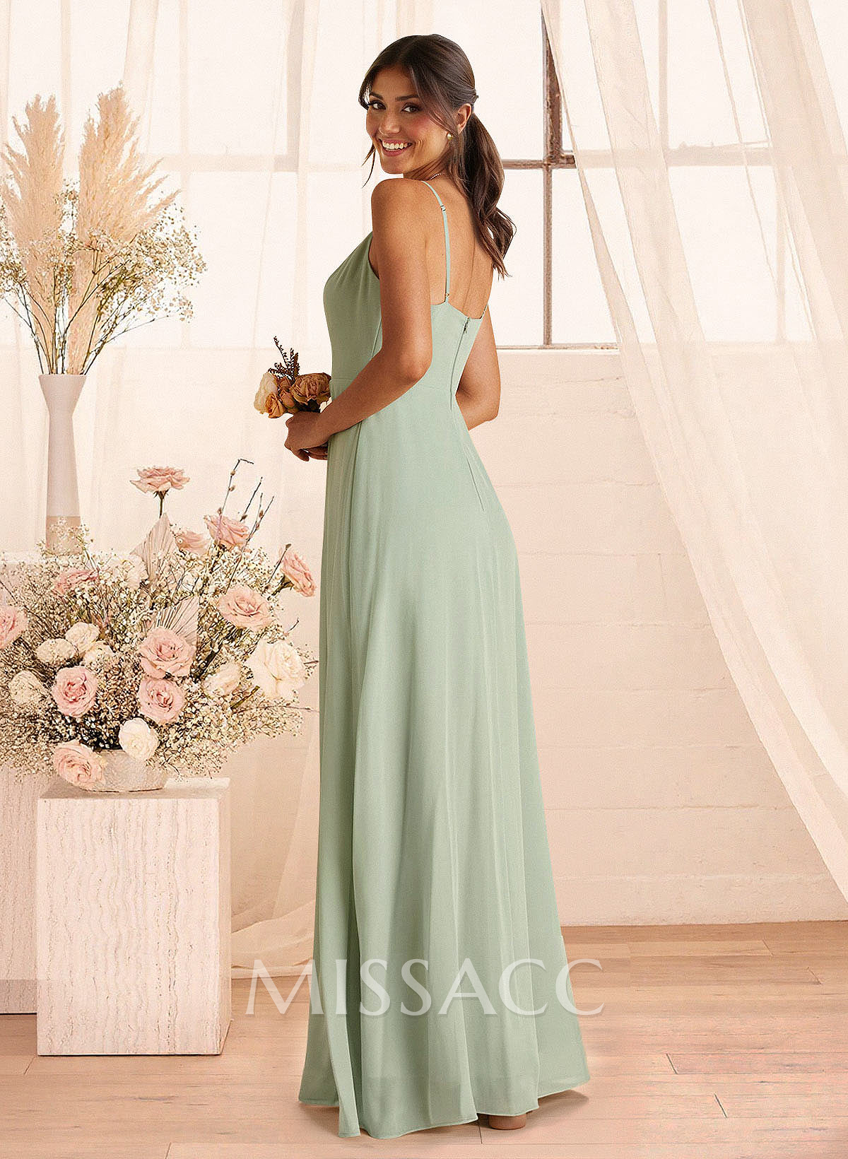 A-Line Scoop Neck Sleeveless Floor-Length Chiffon Bridesmaid Dresses With Split Front