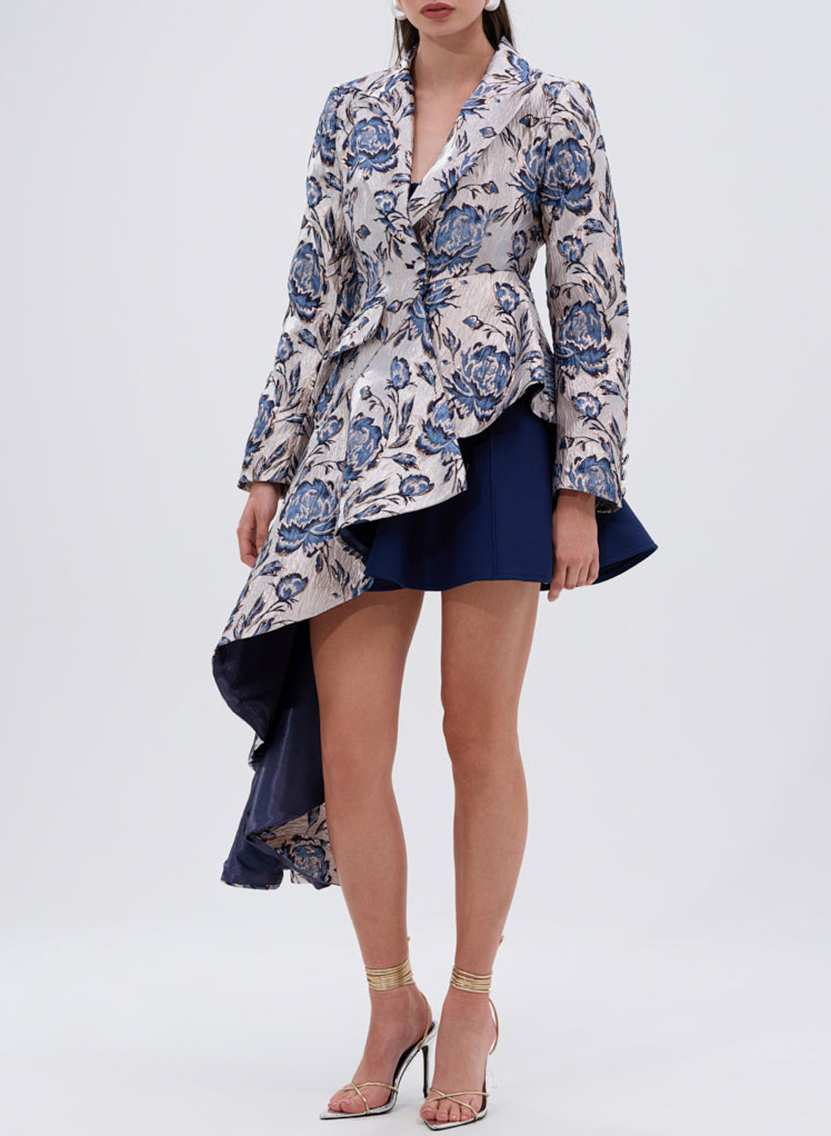 Elegant V-Neck Long Sleeves A-Line Short/Mini Satin/Sequined Cocktail Dresses With Cascading Ruffles