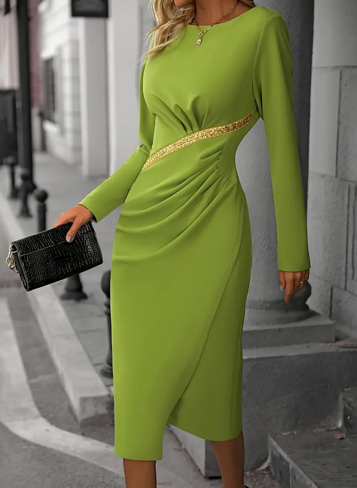 Elegant Scoop Neck Long Sleeves Tea-Length Elastic Satin Cocktail Dresses With Split Front/Sequins