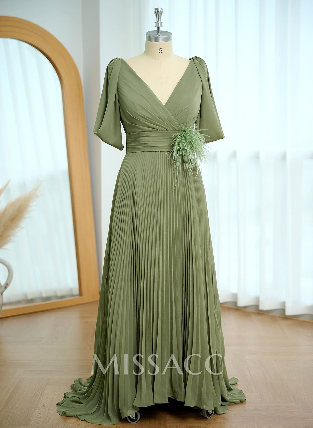 Elegant V-Neck Sleeveless A-Line Floor-Length Chiffon Evening Dresses With Pleated