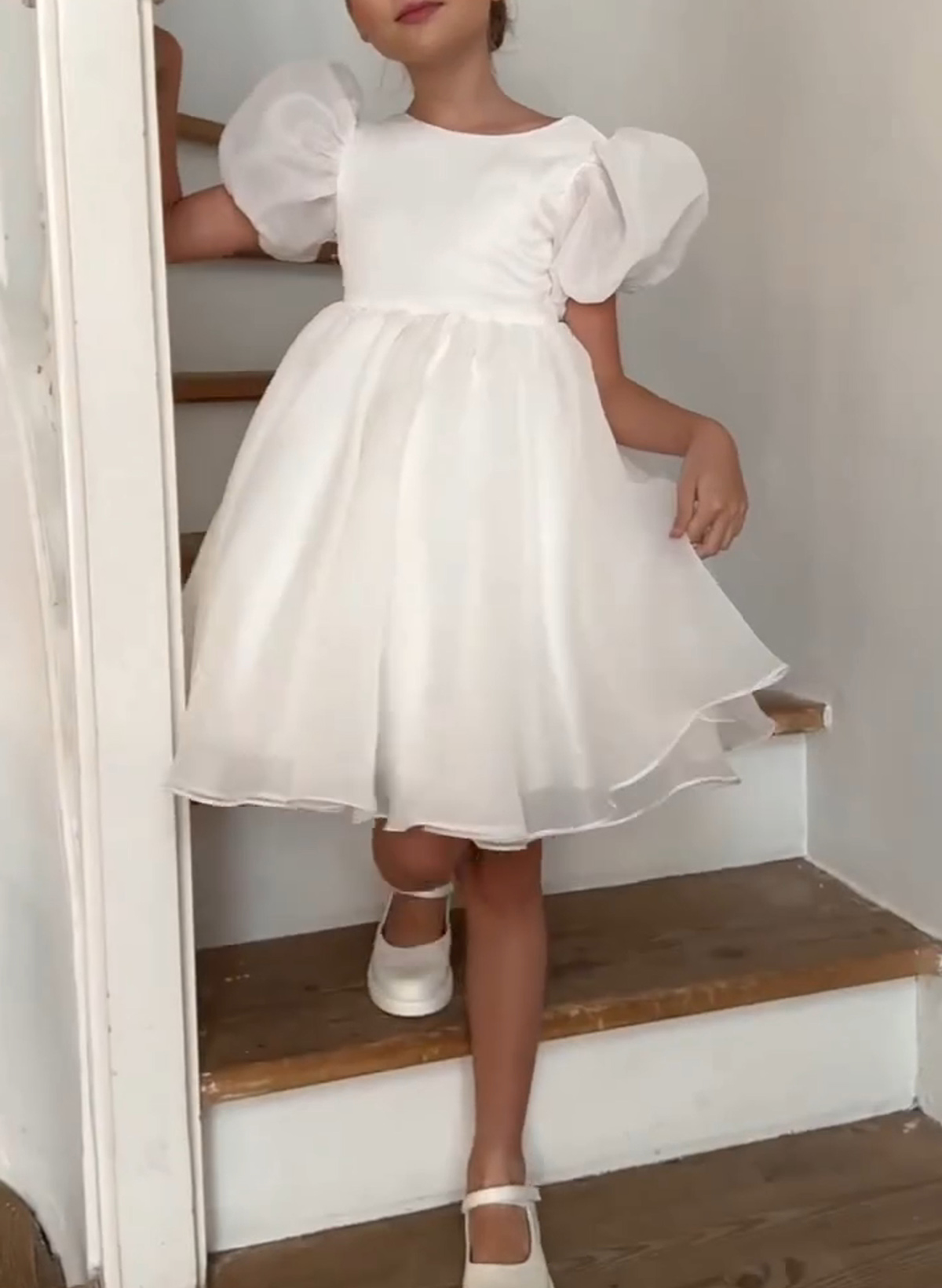 Scoop Neck Short Sleeves A-Line Knee-Length Satin/Organza Flower Girl Dresses