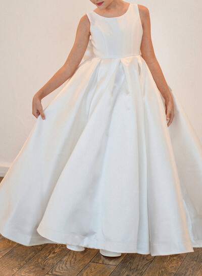 Scoop Neck Sleeveless A-Line Floor-Length Satin Flower Girl Dresses With Bow(s)