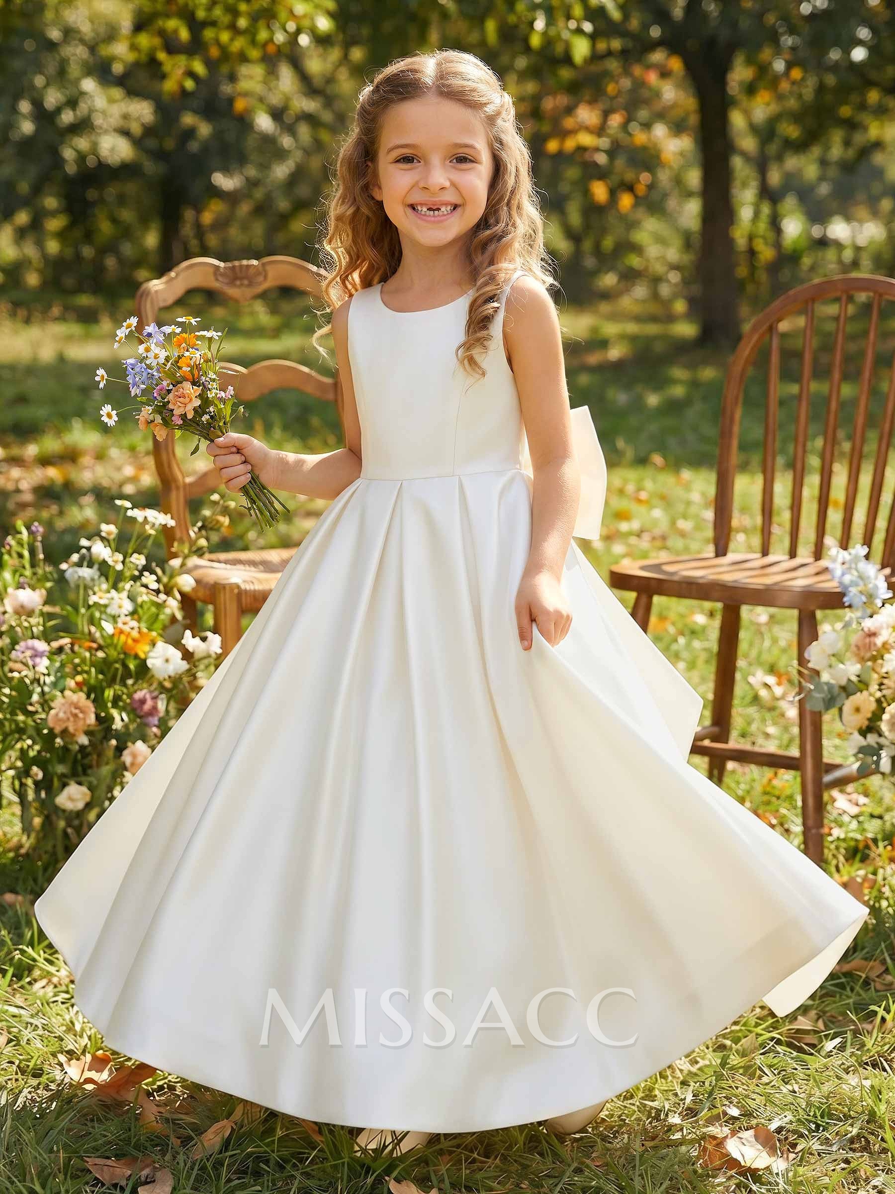 Scoop Neck Sleeveless A-Line Floor-Length Satin Flower Girl Dresses With Bow(s)