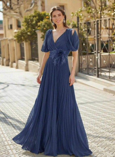 Elegant V-Neck Sleeveless A-Line Floor-Length Chiffon Mother Of The Bride Dresses With Pleated