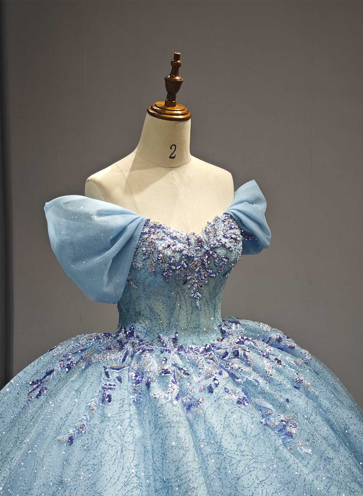 Ball-Gown Off-The-Shoulder Cape Sleeves Royal Prom Dresses With Sequins/Appliques Lace