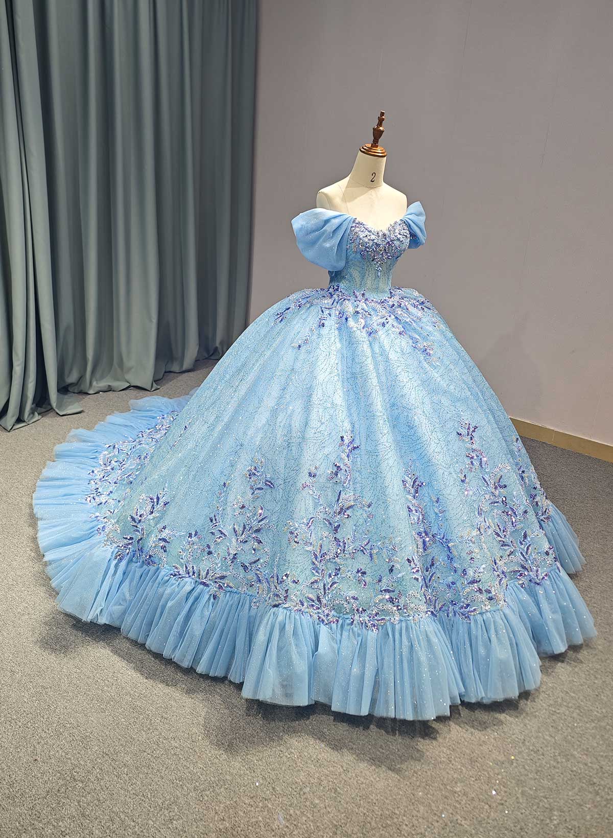 Ball-Gown Off-The-Shoulder Cape Sleeves Royal Prom Dresses With Sequins/Appliques Lace