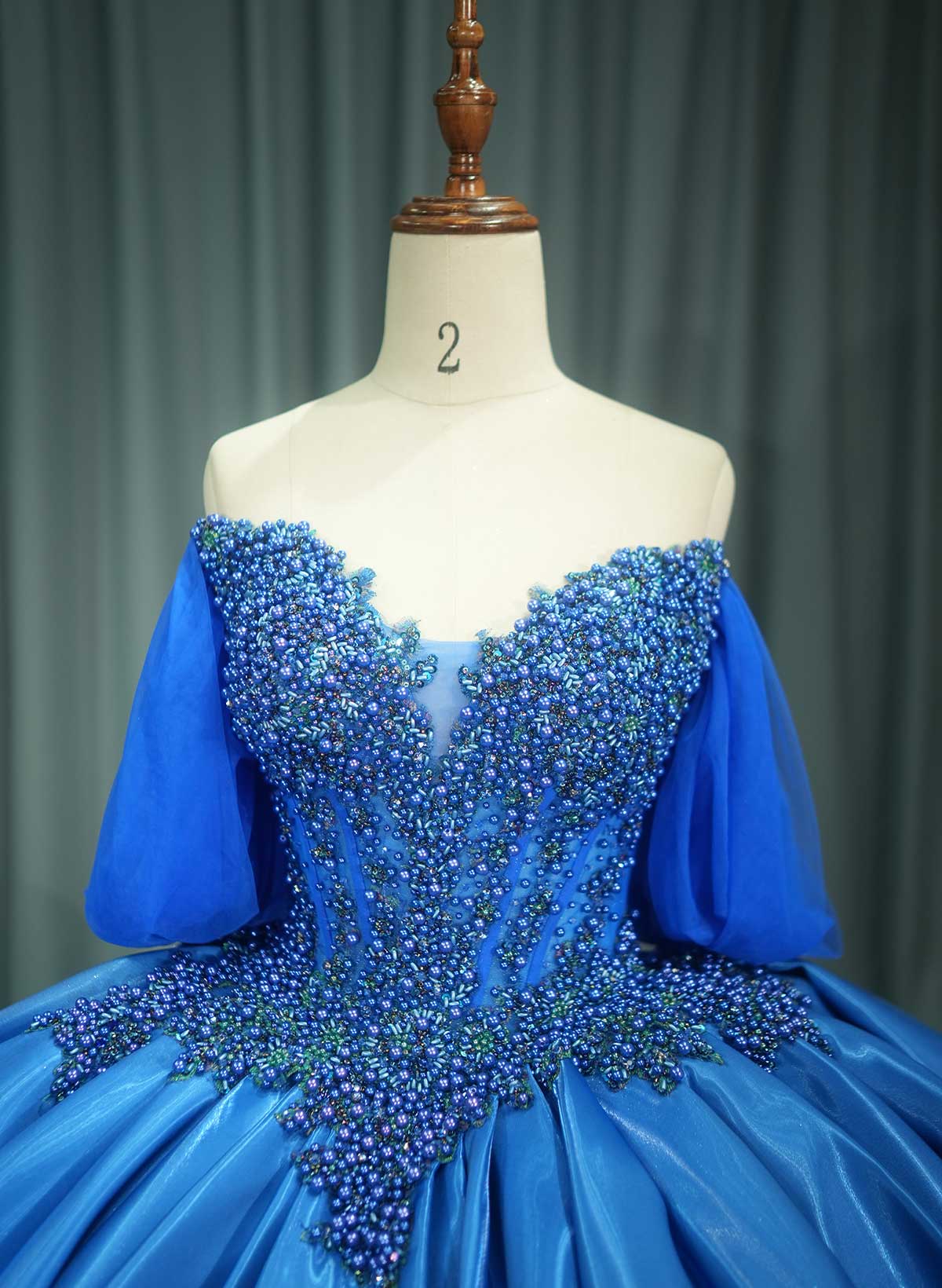 Ball-Gown Off-The-Shoulder Cape Sleeves Royal Prom Dresses With Beading