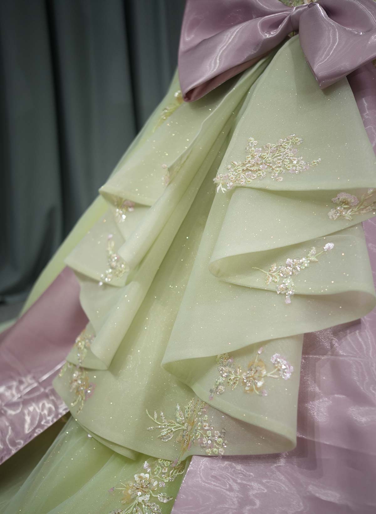 Ball-Gown Sweetheart Sleeveless Royal Prom Dresses With Bow(s)/Beading/Sequins