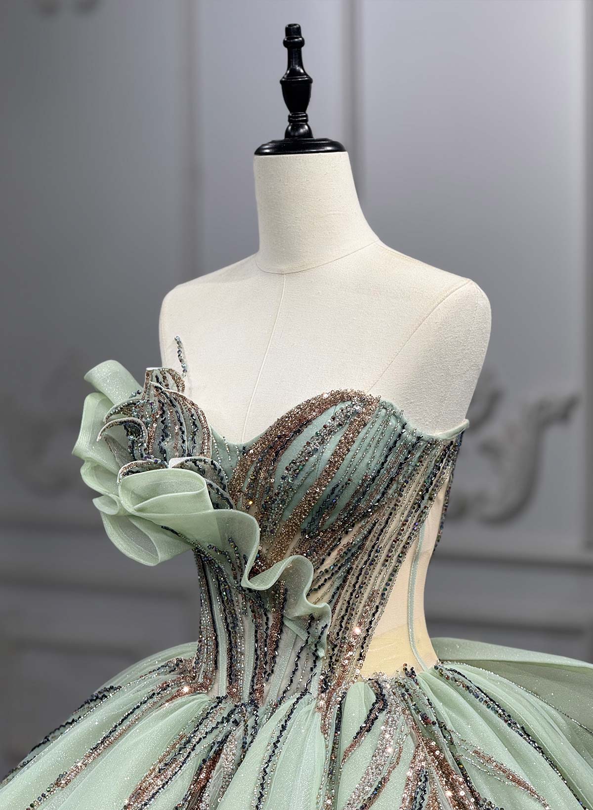 Ball-Gown Sweetheart Royal Prom Dresses With Bow(s)/Cascading Ruffles/Beading