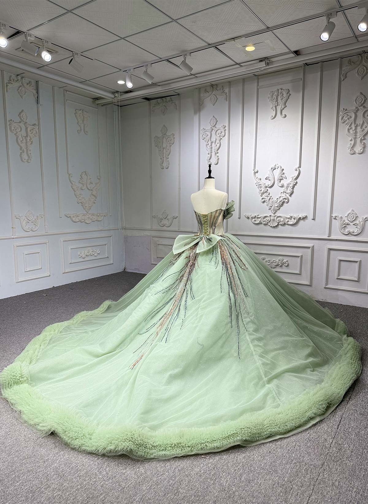 Ball-Gown Sweetheart Royal Prom Dresses With Bow(s)/Cascading Ruffles/Beading