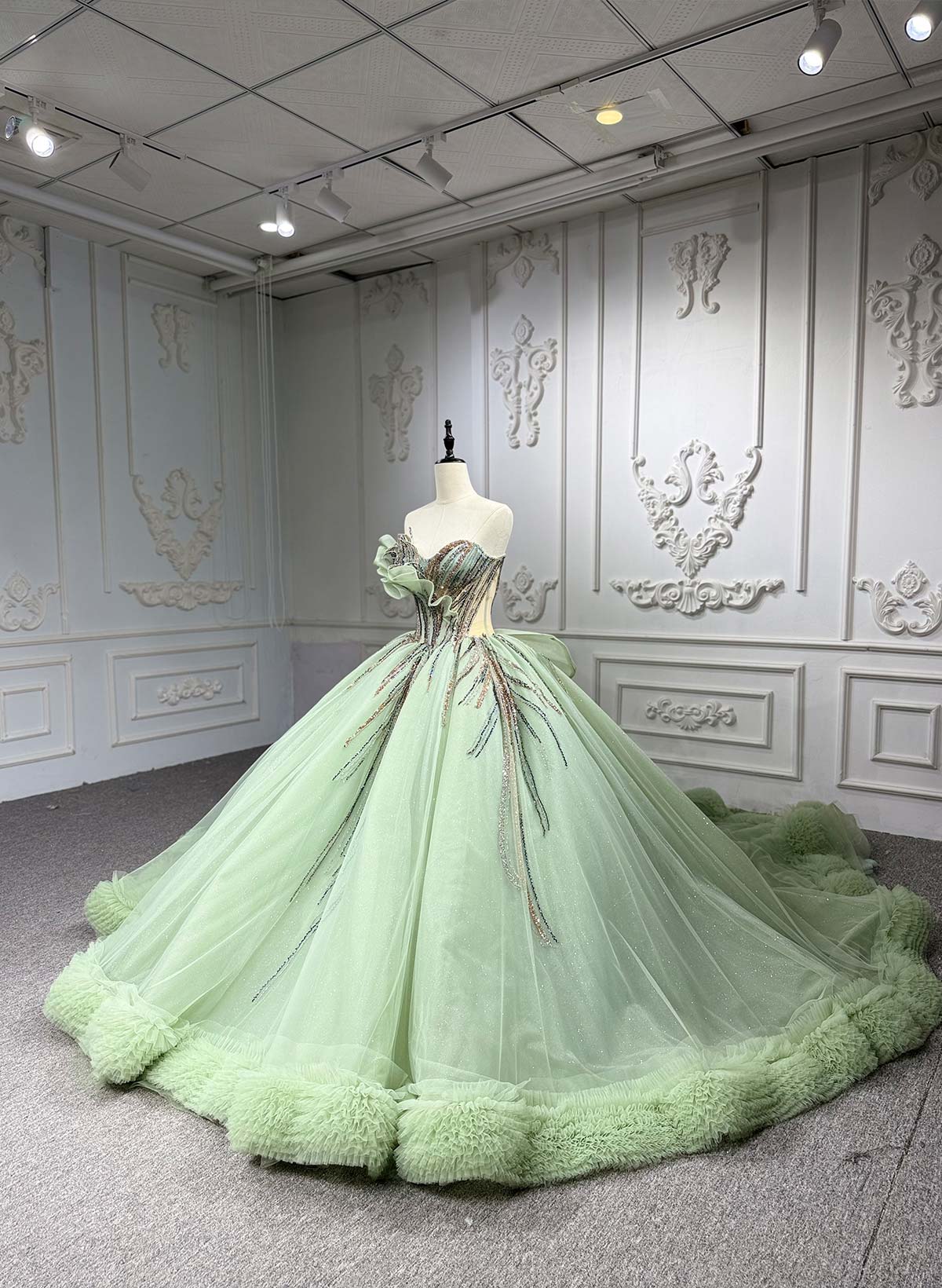 Ball-Gown Sweetheart Royal Prom Dresses With Bow(s)/Cascading Ruffles/Beading