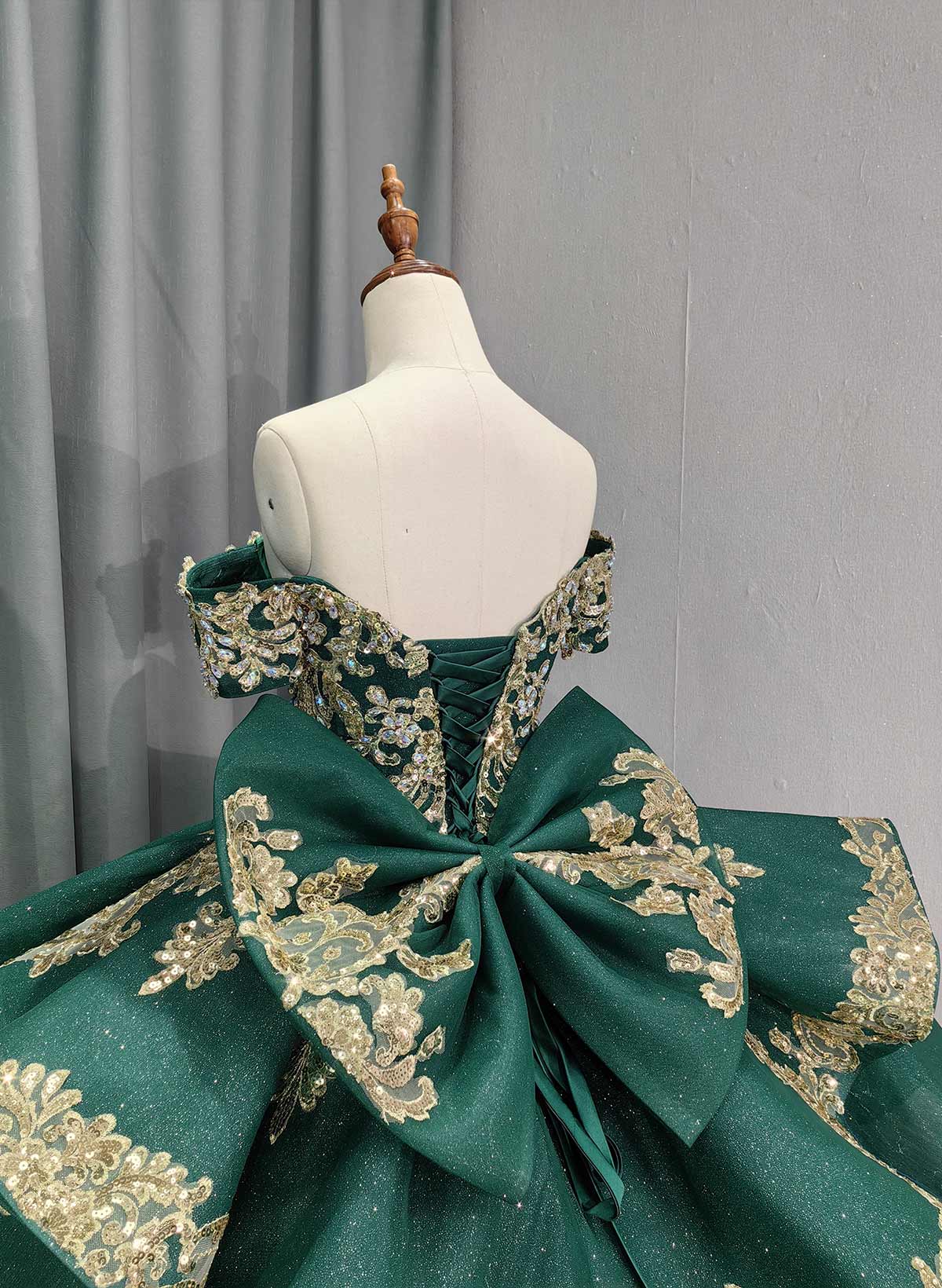 Ball-Gown Off-The-Shoulder Royal Prom Dresses With Bow(s)/Sequins/Appliques Lace