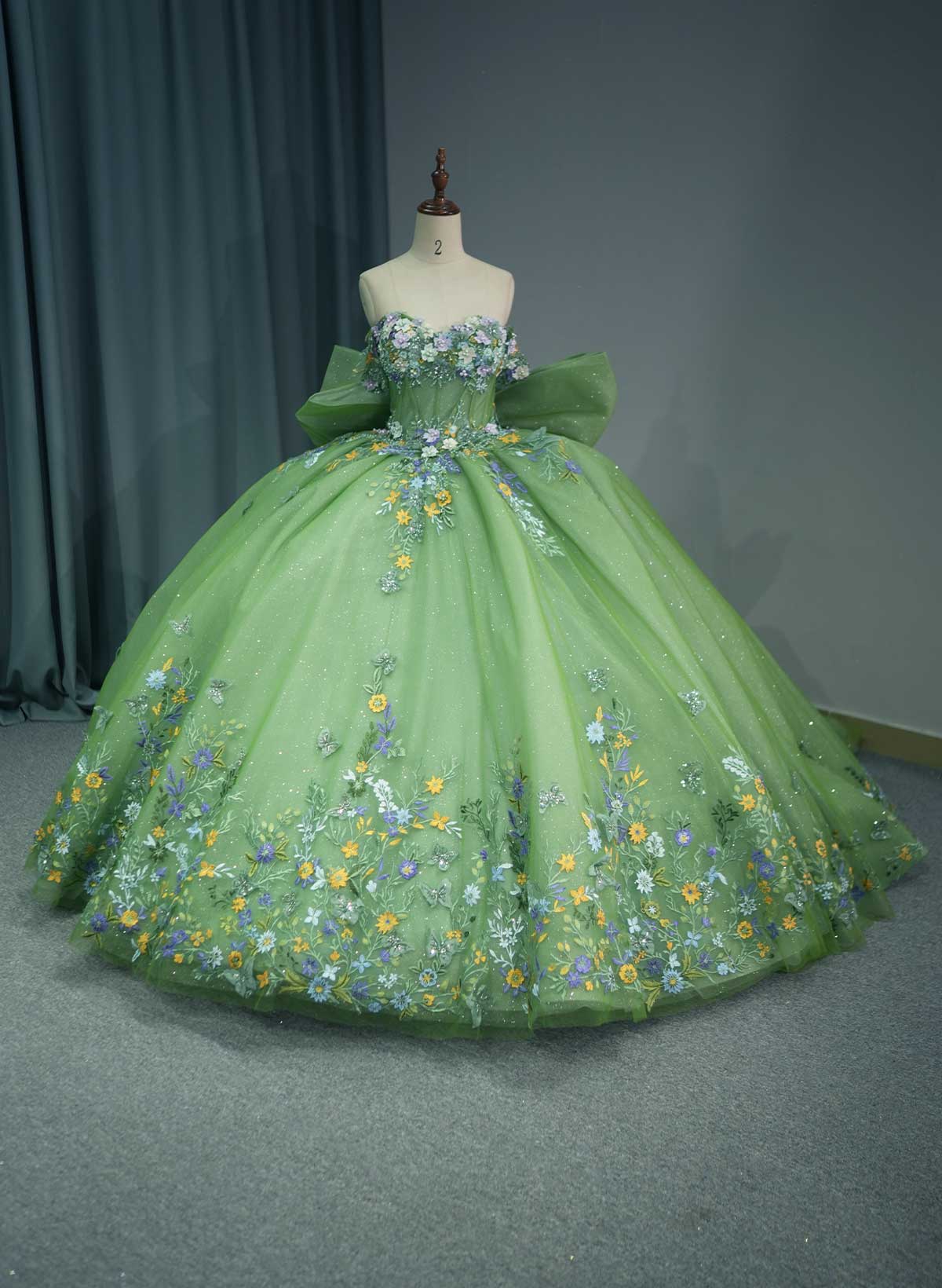 Ball-Gown Sweetheart Cape Sleeves Royal Prom Dresses With Beading/Appliques Lace