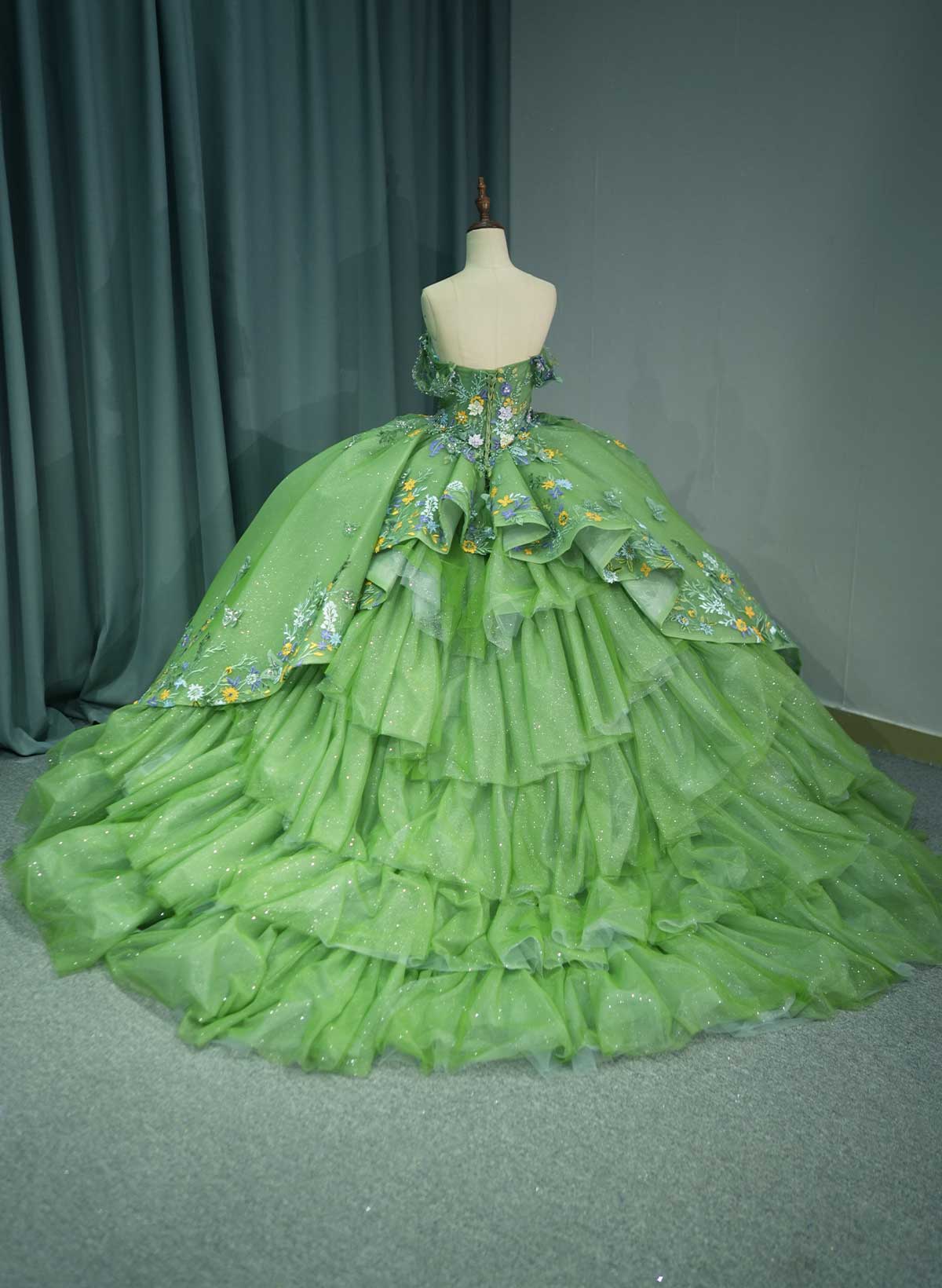 Ball-Gown Sweetheart Cape Sleeves Royal Prom Dresses With Beading/Appliques Lace