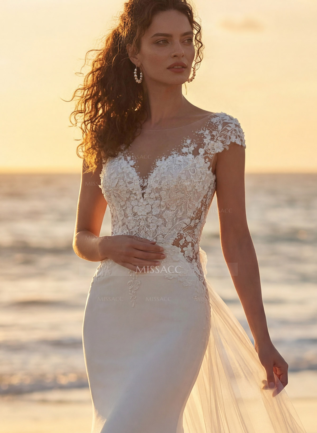 Trumpet Mermaid Illusion Neck Sleeveless Royal Lace Tulle Elastic Satin Wedding Dresses With Flower(s)